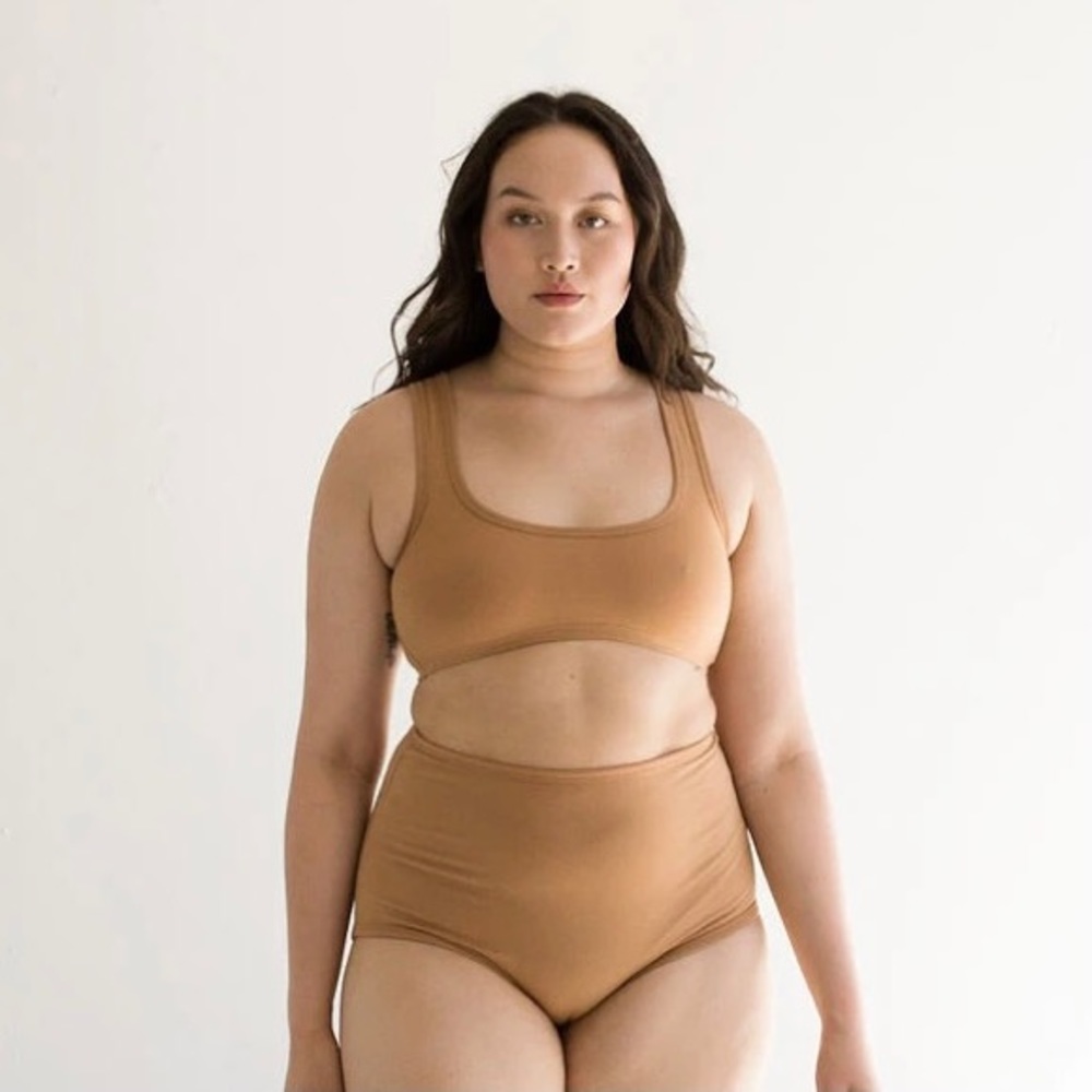 ARQ Wide Strap Bra in Camel